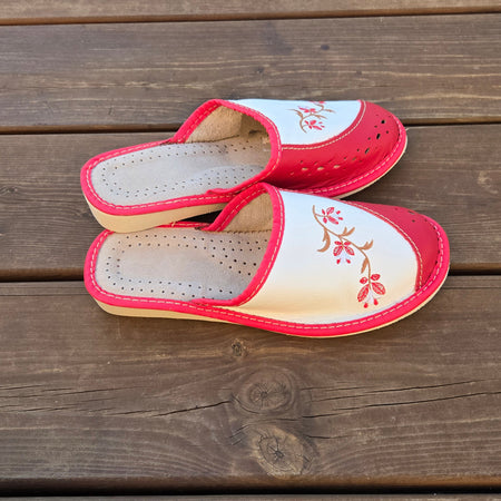 Pantoufles cuir rouge