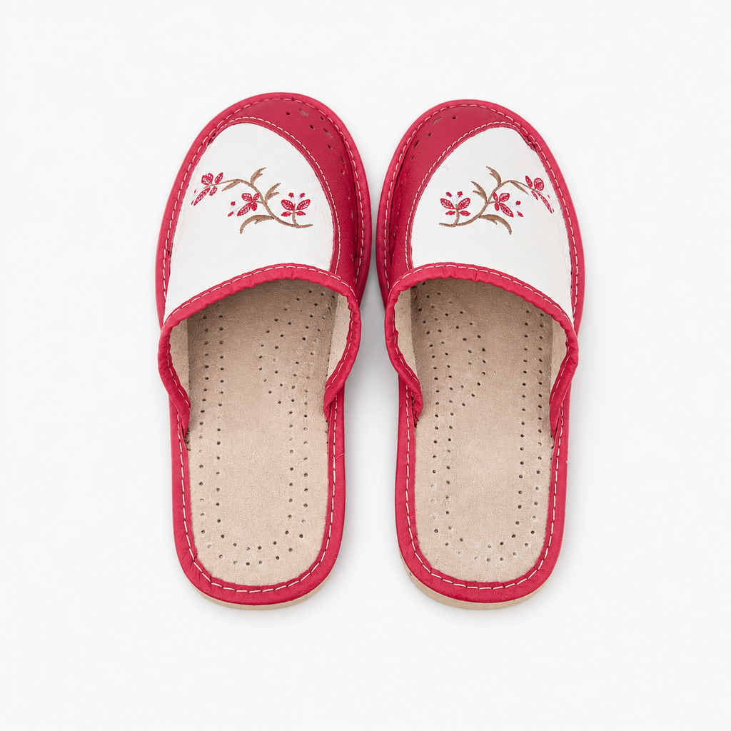 Pantoufles femme en cuir rouge