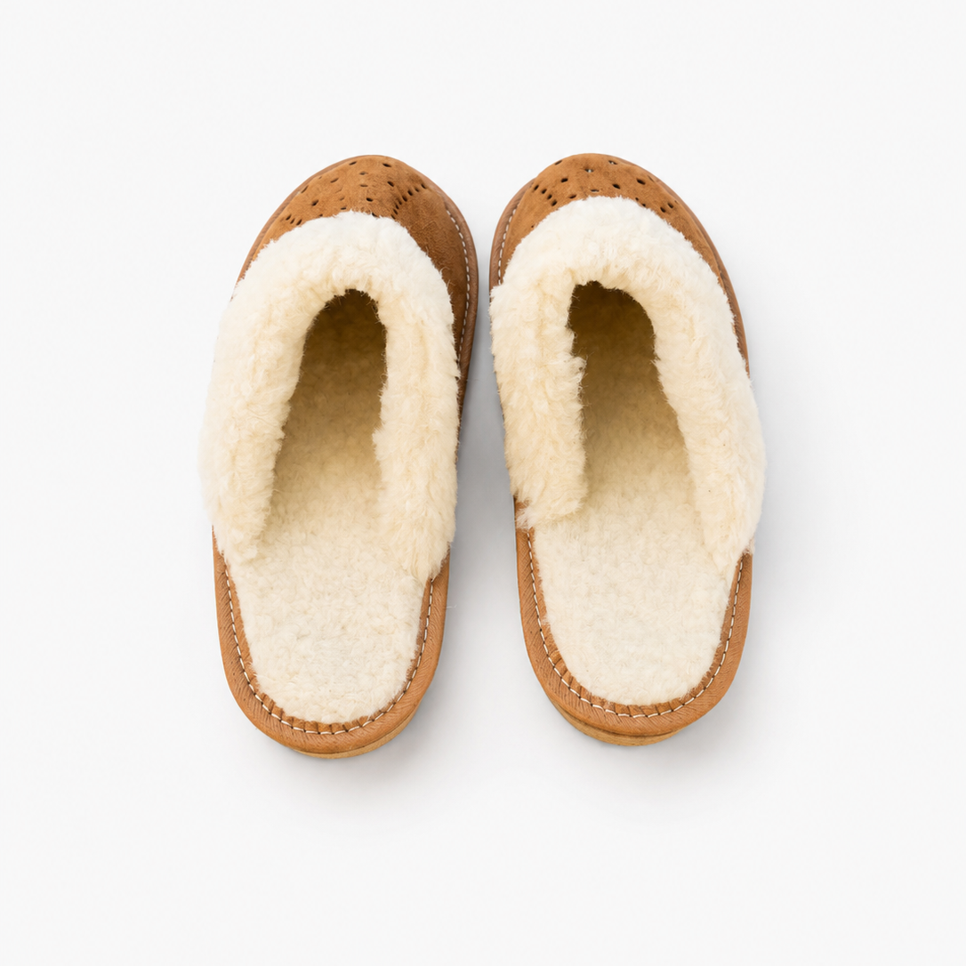 Chausson femme en mouton et daim marron, talon liège 4 cm