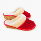 Chaussons fourrés mouton femme, daim rouge, talon liège 4 cm