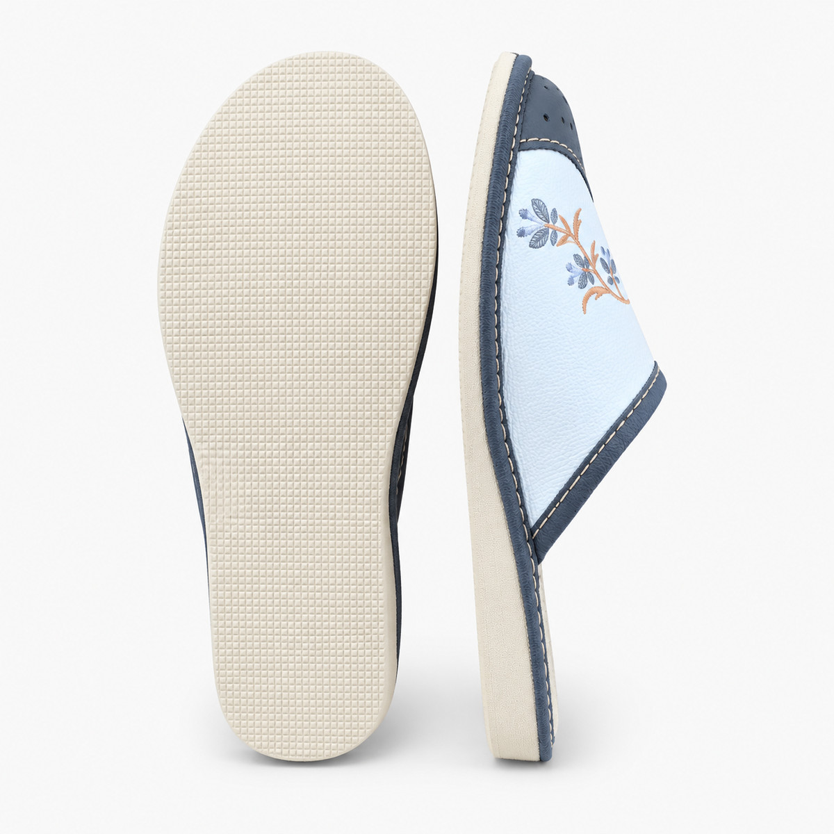 Pantoufles femme en cuir gris